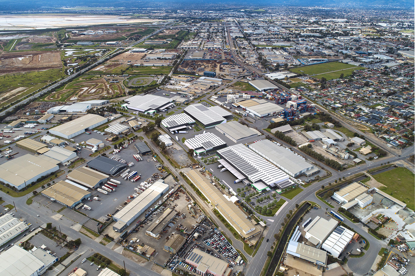 3 11159 124 144 Eastern Pde & 13 35 Martin Ave, Gillman S32077 C1 0905